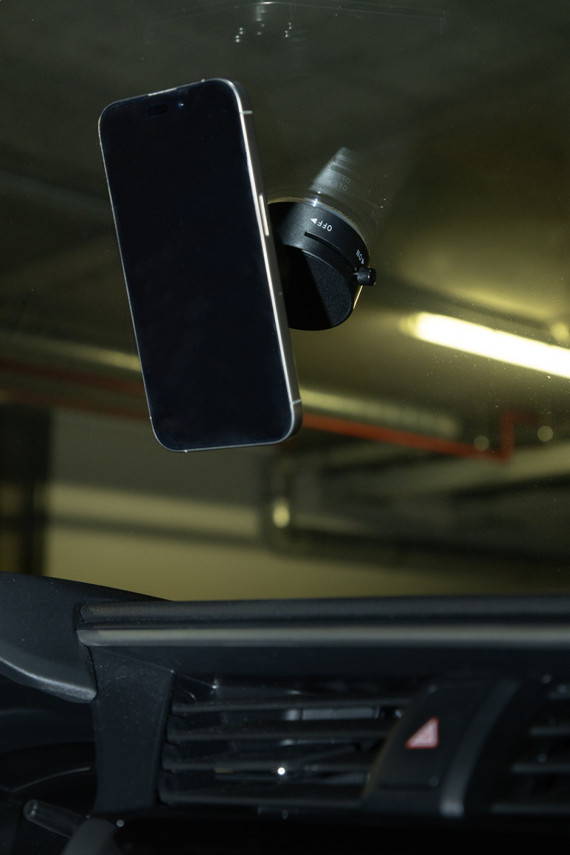 RaboMag RABS magnetický držák na mobil do auta