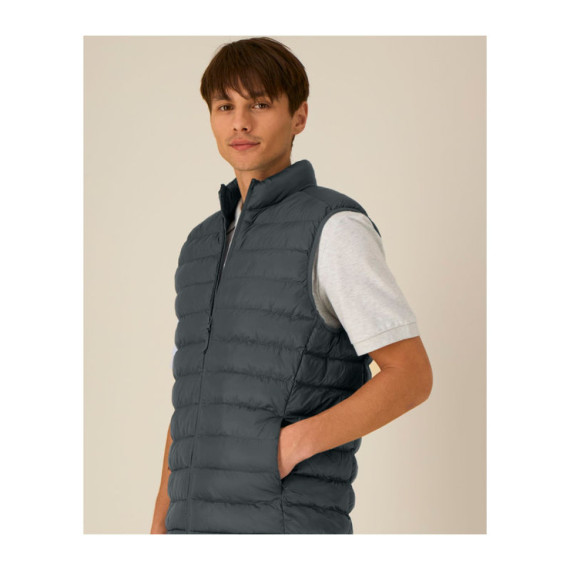 The men's vesta
