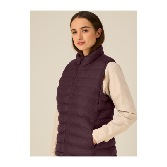 The women's vesta