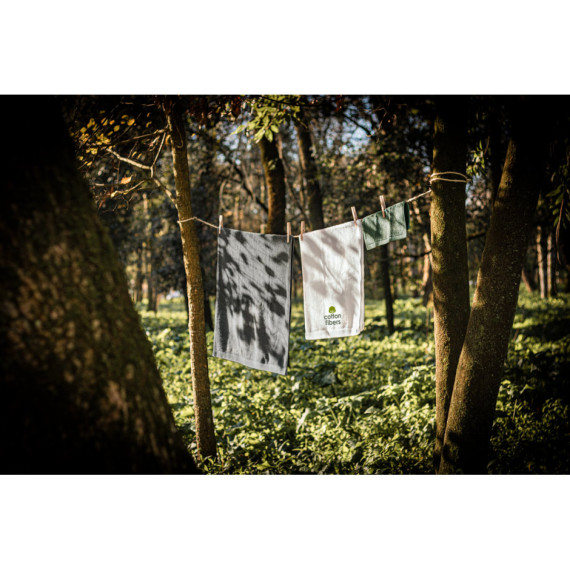 BARDEM L. Osuška (500 g/m²) z bavlny (82 %) a recyklované bavlny (18 %)