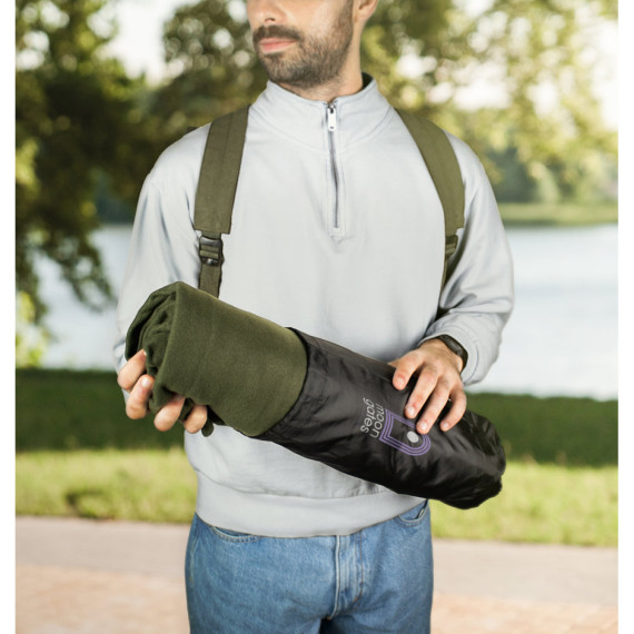 GALLIOT. Teplá deka (180 g/m²) z recyklovaného polyesteru (100% rPET)