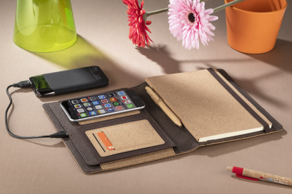 Složka s indukční nabíječkou A5