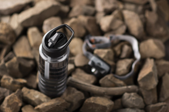 Bidon s uhlíkovým filtrem KIVI 700 ml