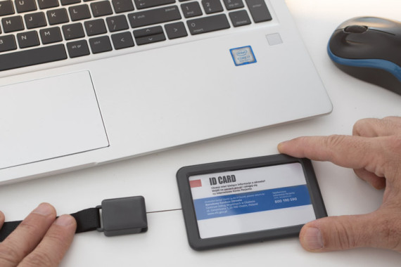 Pouzdro na jmenovku BINO