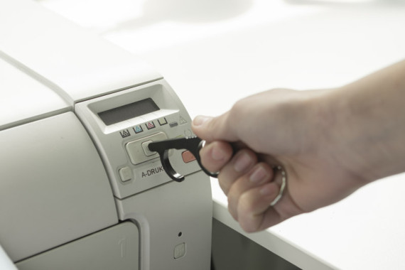 Přívěsek na klíče ANTI-TOUCH