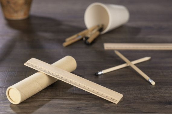 Dřevěné pravítko 20 cm DALJO