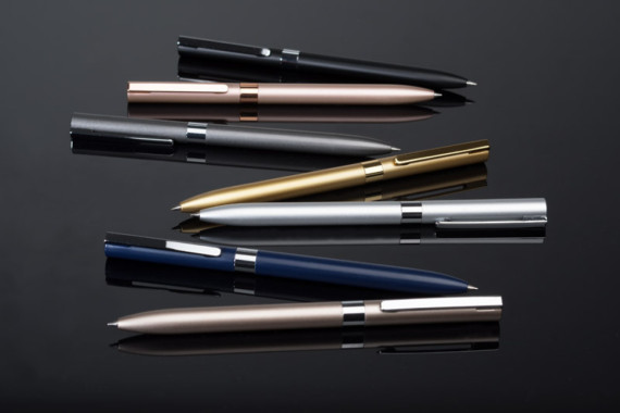 Gelové pero GELLE černá náplní