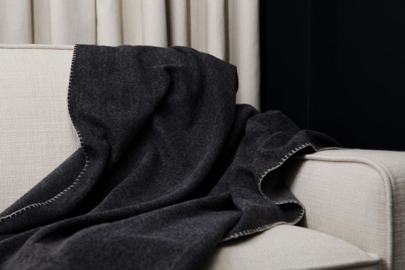 Deka z recyklovaných vláken VINGA Bilton