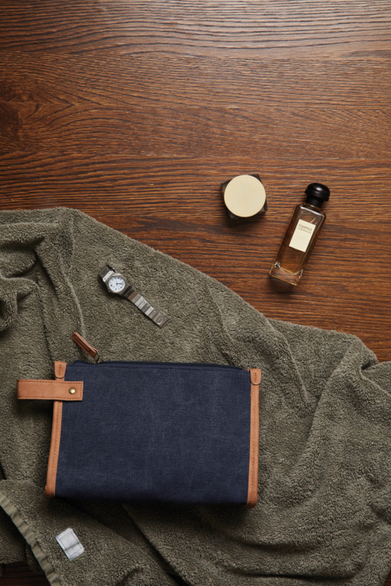 Toaletní taška VINGA Bosler z GRS recykl. canvas