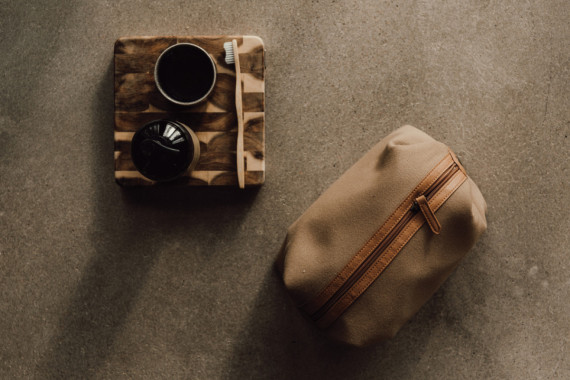 Toaletní taštička VINGA Sloane z RCS recykl. polyesteru