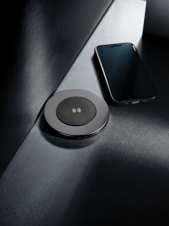 Bezdrátová nabíječka Terra 10W z RCS recykl. hliníku