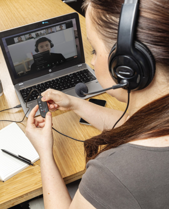 Kancelářský headset s mikrofonem