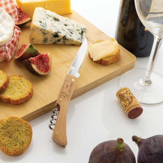 Dřevěný nůž s otvírákem