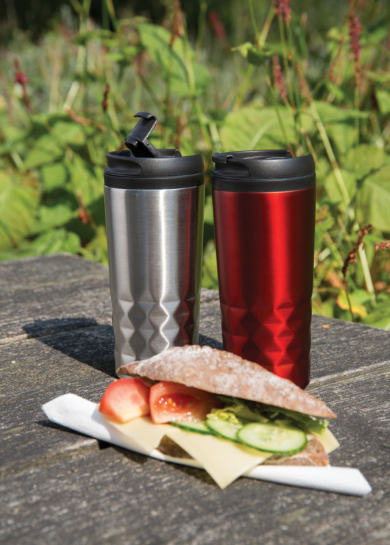 Termohrnek s částečným geometrickým vzorem