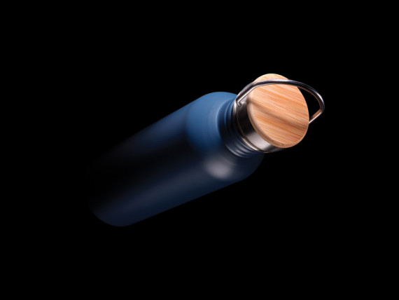 Moderní nerezová lahev s bambusovým uzávěrem