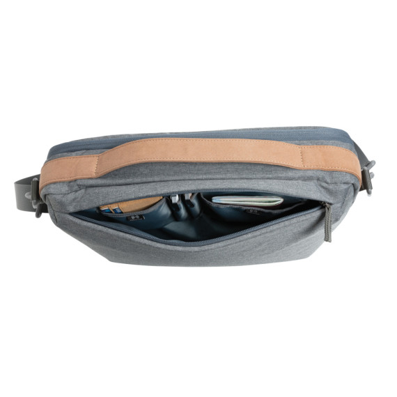 Dvoutónová taška na 15.6" notebook Impact z 300D RPET AWARE™