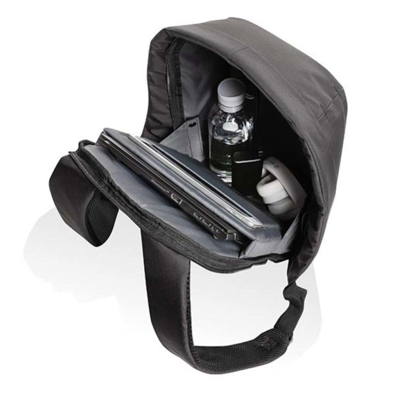 Nedobytný batoh na 15.6" notebook Swiss Peak z RPET AWARE™