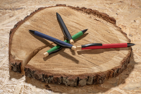 Kuličkové pero PIK