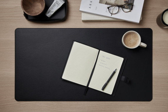 Podložka na stůl VINGA Timo z RCS RPET a PU