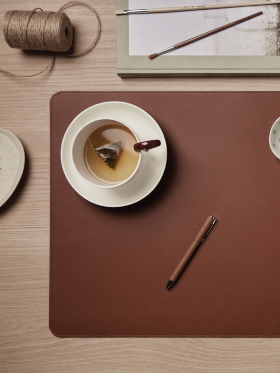 Podložka na stůl VINGA Timo z RCS RPET a PU