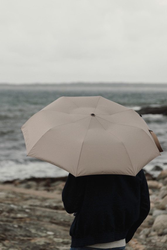 21" deštník VINGA Baltimore z RPET AWARE™