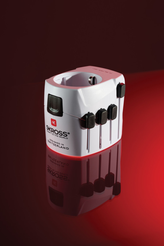 Cestovní adaptér SKROSS World Pro 3-Pole
