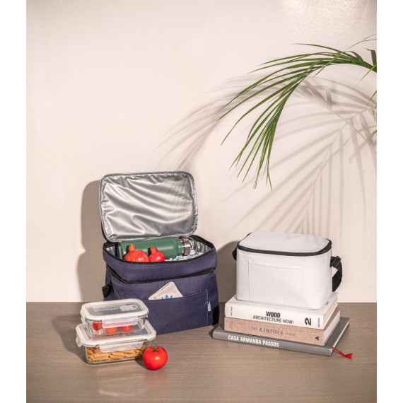 CANCUN. Termo taška z recyklovaného polyesteru (600D) s nastavitelným popruhem 7 L