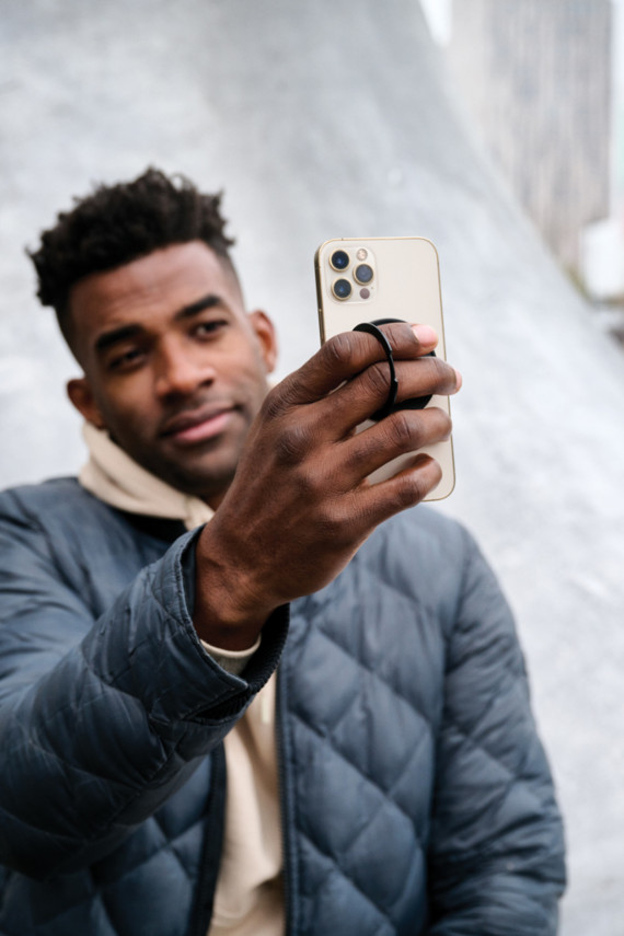 Magnetický držák telefonu Terra Magnetic z RCS plastu