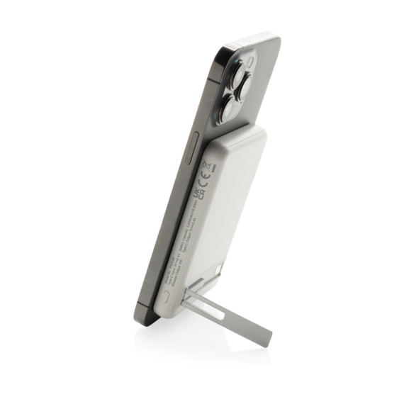 Magnetická powerbanka Zen 5000mAh 5W z RCS plastu a bambusu