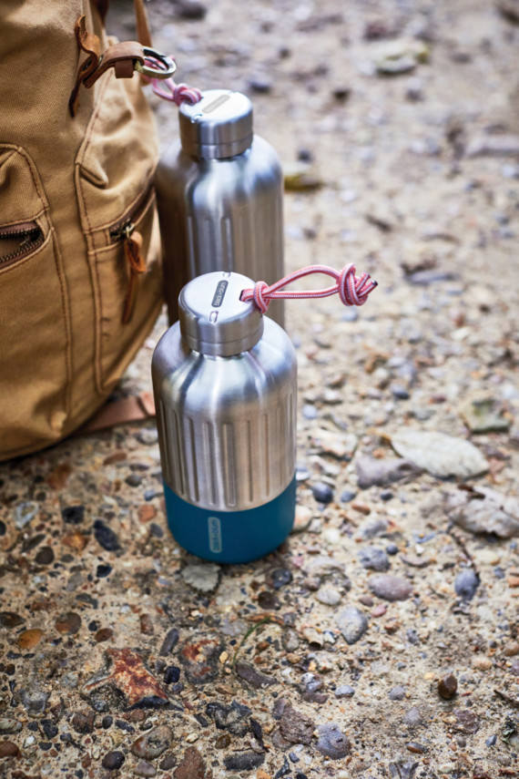 Velká termo láhev Explorer 850ml Black+Blum