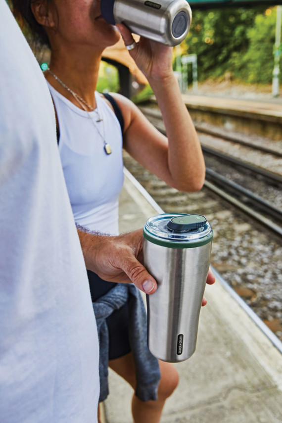 Cestovní nerezový termo hrnek 600ml Black+Blum