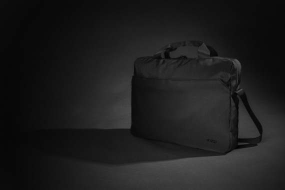 Taška na 15,6" notebook Swiss Peak Essential z RPET AWARE™