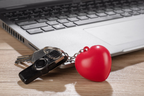 Antistresový kroužek na klíče LOVE