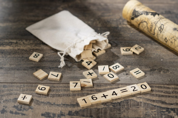 Dřevěná hra CONTA