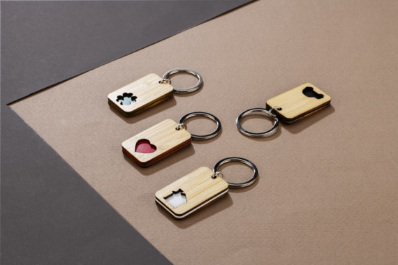 Bambusová klíčenka CARVE