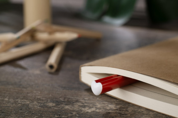 Tužka ve tvaru srdce LOVIO