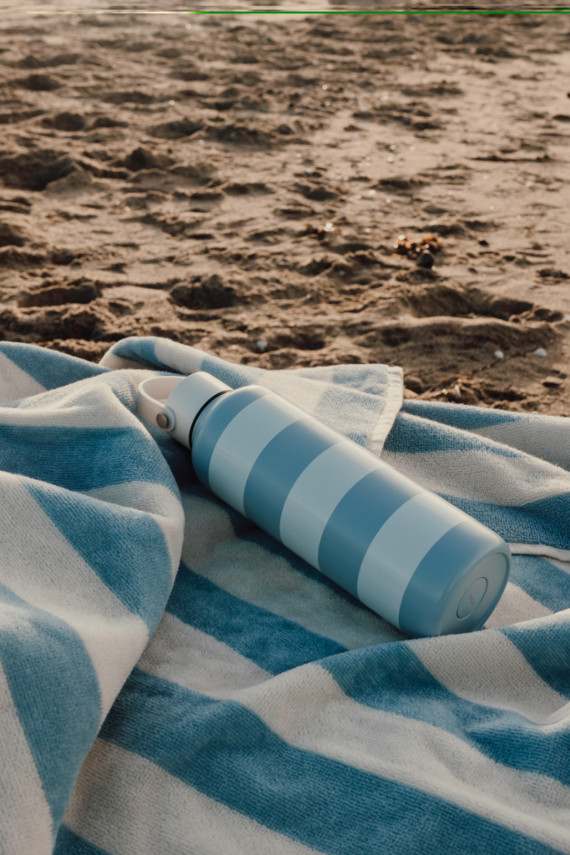 Plážová osuška VINGA Lagoa z recykl. materiálů