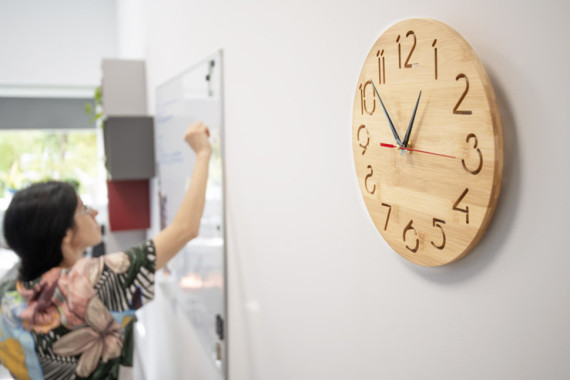 Nástěnné hodiny TOKKI