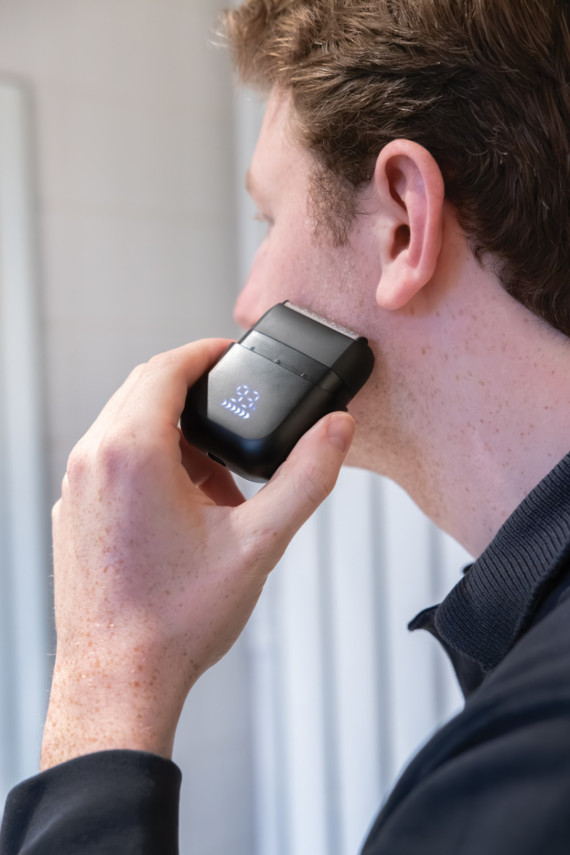 Nabíjecí cestovní holicí strojek TrimBlade  IPX7