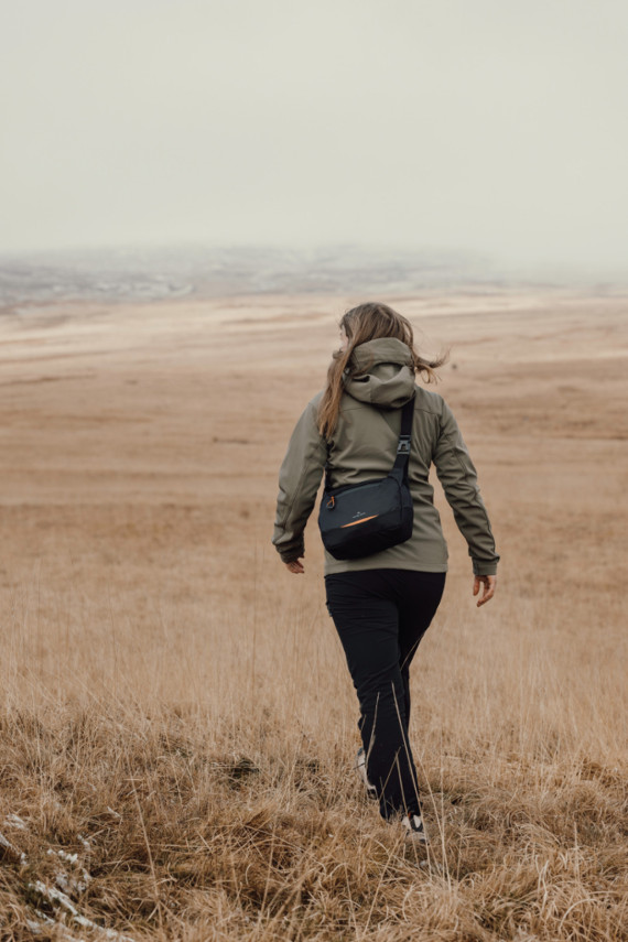 Crossbody taška Nordic Drift Trail 4l z RCS