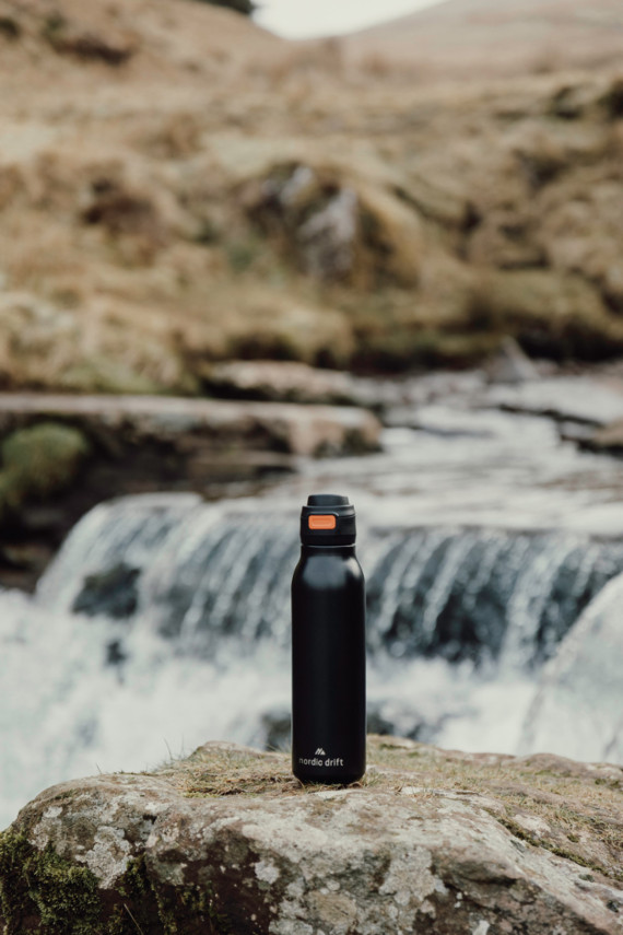 Jednostěnná láhev na vodu Nordic Drift Trail 750 ml z RCS