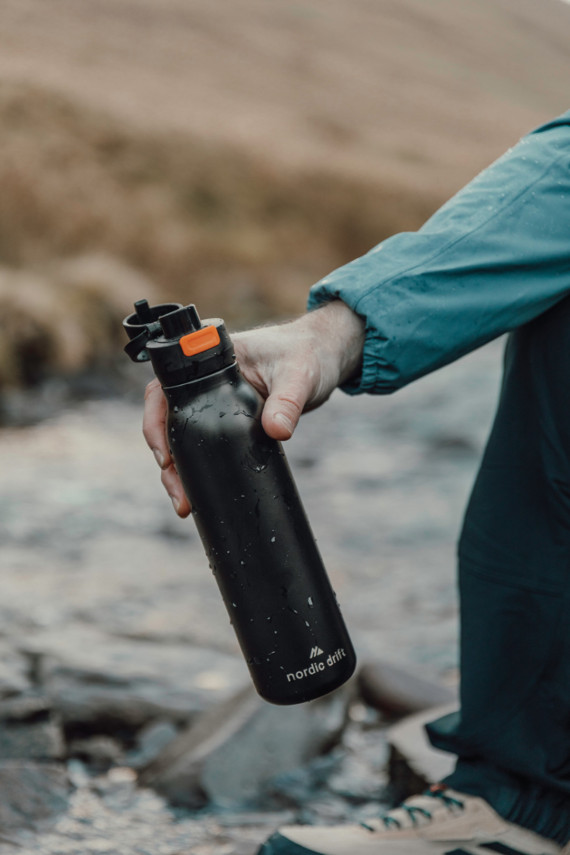 Jednostěnná láhev na vodu Nordic Drift Trail 750 ml z RCS