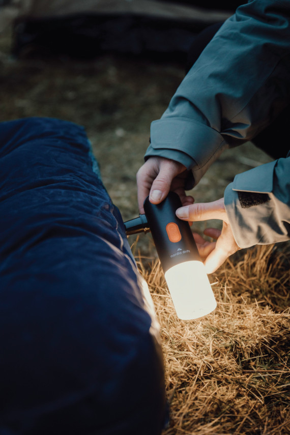 Vzduchová pumpa se světlem Nordic Drift Titan