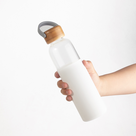 REFRESH skleněná lahev 560 ml, černá