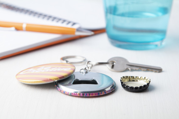 KeyBadge Bottle přívěšek na klíče s plackou